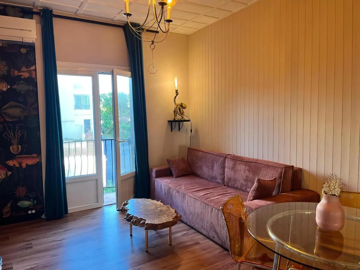 Apartment Petit Appartement A 50M A Pied De La Mer Frejus